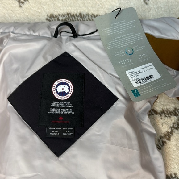 Canada Goose Regeneration Freestyle Vest - Picture 13 of 14